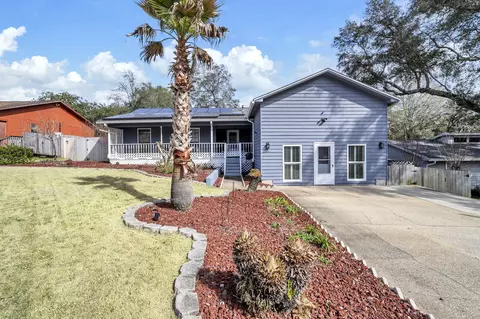 504 Miller Ln, Niceville, FL 32578