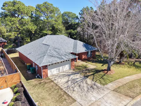 346 Louise Cir, Destin, FL 32541