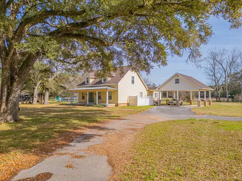 5570 N Blue Angel Pkwy, Pensacola, FL 32526