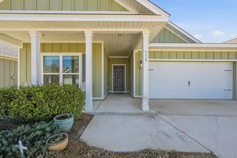 530 Lightning Bug Ln, Freeport, FL 32439