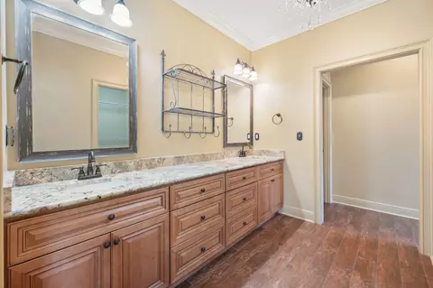 Bath - 6450 Amanda Ct, Crestview, FL 32536 photo 1 of 3