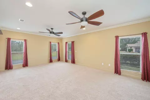Living - 6450 Amanda Ct, Crestview, FL 32536 photo 7 of 8