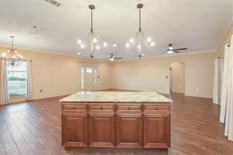 Living - 6450 Amanda Ct, Crestview, FL 32536 photo 6 of 8