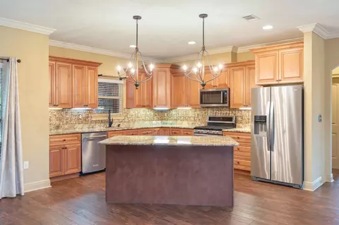 Kitchen - 6450 Amanda Ct, Crestview, FL 32536 photo 1 of 4