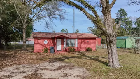 43 Parker Ln, Laurel Hill, FL 32567