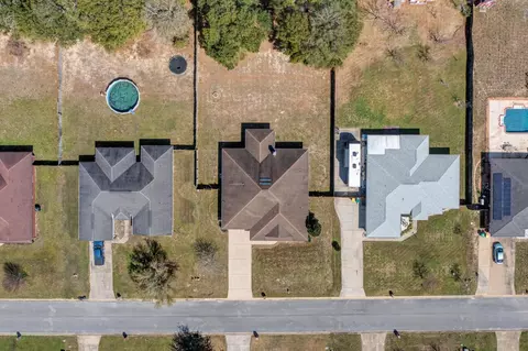 View/Area - 2395 Barberee Dr, Crestview, FL 32536 photo 3 of 4
