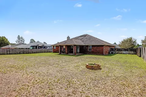Exterior - 2395 Barberee Dr, Crestview, FL 32536 photo 4 of 5
