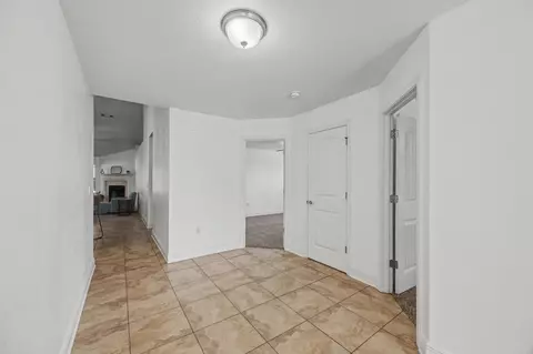 Entry Way - 2395 Barberee Dr, Crestview, FL 32536 photo 2 of 2