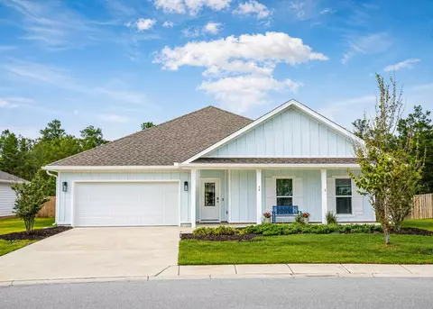 56 Secluded Cir, Freeport, FL 32439