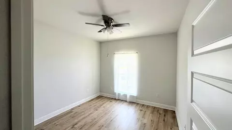 Bedroom - 56 Secluded Cir, Freeport, FL 32439 photo 2 of 4