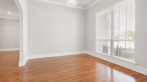 Living - 906 Symphony Way, Freeport, FL 32439 photo 2 of 2