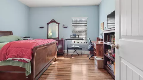 Bedroom - 906 Symphony Way, Freeport, FL 32439 photo 4 of 8