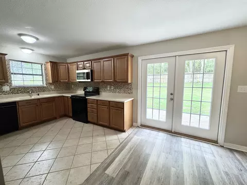 Kitchen - 120 Palmetto Dr, Crestview, FL 32539 photo 1 of 6