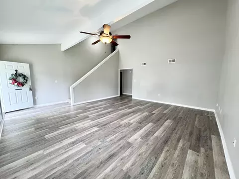 Living - 120 Palmetto Dr, Crestview, FL 32539 photo 3 of 5