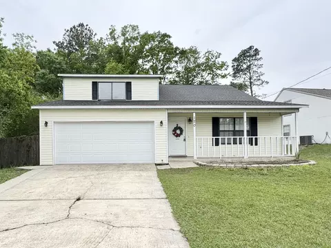 Exterior - 120 Palmetto Dr, Crestview, FL 32539 photo 2 of 4