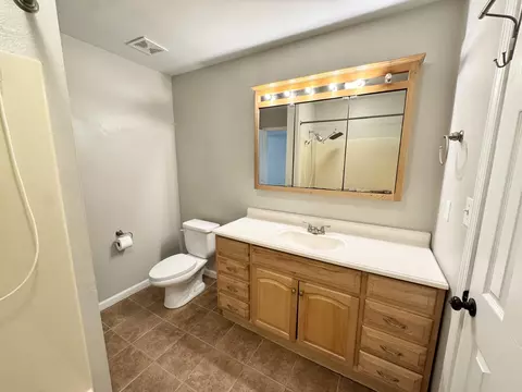 Bath - 120 Palmetto Dr, Crestview, FL 32539 photo 3 of 5