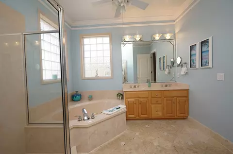 Bath - 4629 Sunset Pointe, Destin, FL 32541 photo 3 of 6