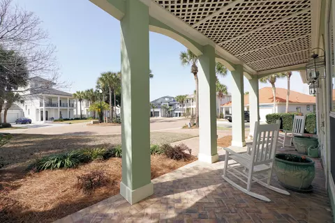 Exterior - 4629 Sunset Pointe, Destin, FL 32541 photo 4 of 13