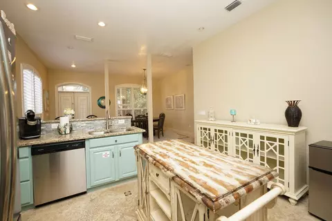 Kitchen - 4629 Sunset Pointe, Destin, FL 32541 photo 4 of 4
