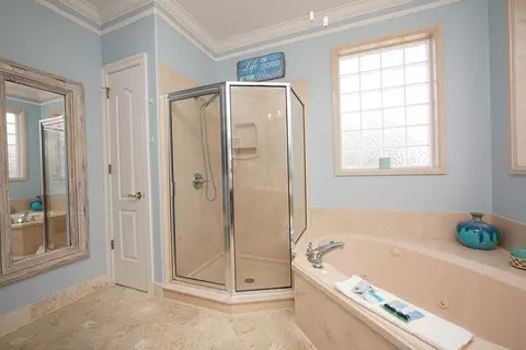 Bath - 4629 Sunset Pointe, Destin, FL 32541 photo 1 of 6
