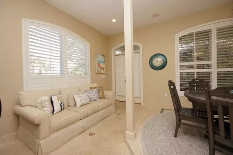 Dining - 4629 Sunset Pointe, Destin, FL 32541 photo 4 of 4