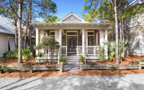 1371 Western Lake Dr, Santa Rosa Beach, FL 32459