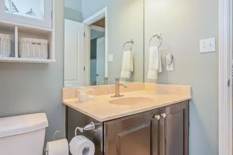 Bath - 4664 Browning Ct, Crestview, FL 32539 photo 6 of 10