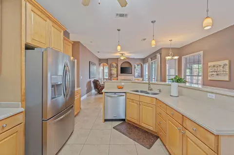 Kitchen - 4664 Browning Ct, Crestview, FL 32539 photo 2 of 6