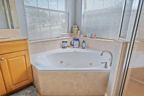 Bath - 4664 Browning Ct, Crestview, FL 32539 photo 4 of 10