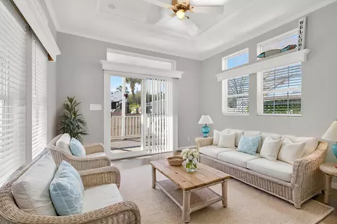 44 E Bradley St # 6, Miramar Beach, FL 32550