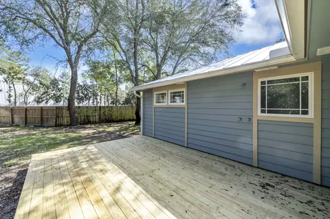 845 N Lakeside Dr, Destin, FL 32541
