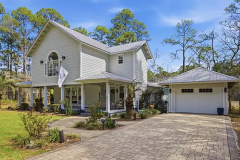 65 Island Grove Dr, Freeport, FL 32439