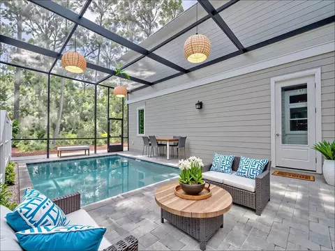 116 E Georgie St, Point Washington, FL 32459