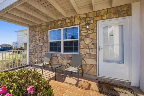 241 Ellis Rd UNIT 11, Miramar Beach, FL 32550
