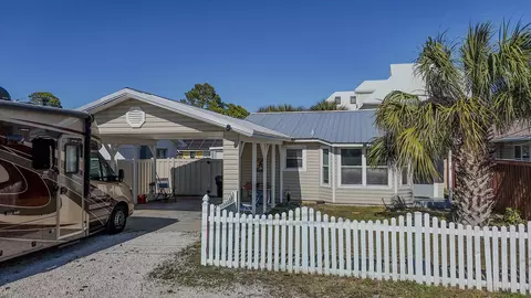 7404 Sunset Ave, Panama City Beach, FL 32408