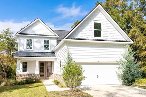 Exterior - 151 Redfish Point Dr, Freeport, FL 32439 photo 1 of 3