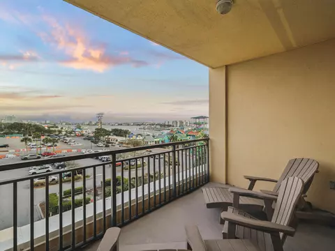 10 Harbor Blvd UNIT E108, Destin, FL 32541