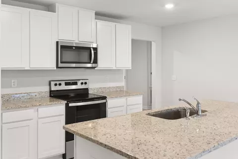Kitchen - 848 Otto Loop, Crestview, FL 32539 photo 1 of 2