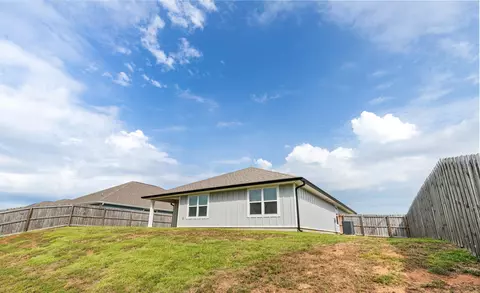 Exterior - 848 Otto Loop, Crestview, FL 32539 photo 4 of 4