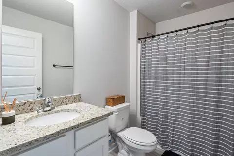 Bath - 848 Otto Loop, Crestview, FL 32539 photo 1 of 1