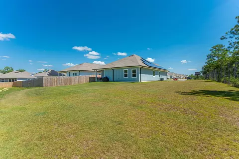 Exterior - 165 Blooming Cv, Crestview, FL 32539 photo 6 of 8