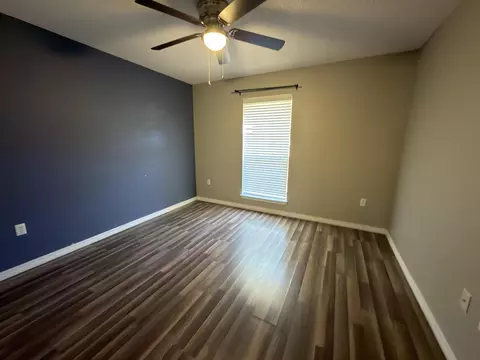 Bedroom - 2673 Paddock Cir, Crestview, FL 32536 photo 3 of 5
