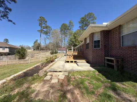 Exterior - 2673 Paddock Cir, Crestview, FL 32536 photo 7 of 7
