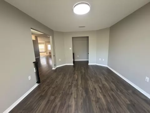 Living - 2673 Paddock Cir, Crestview, FL 32536 photo 6 of 6