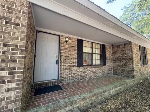 Exterior - 2928 Aplin Rd, Crestview, FL 32539 photo 2 of 2