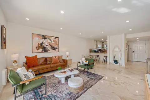 330 Bluefish Dr #105, Fort Walton Beach, FL 32548