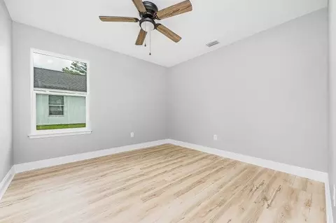 Bedroom - 5428 Bayleaf Dr, Crestview, FL 32539 photo 2 of 2