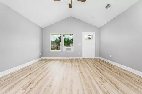 Living - 5428 Bayleaf Dr, Crestview, FL 32539 photo 3 of 3