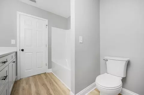 Entry Way - 5428 Bayleaf Dr, Crestview, FL 32539 photo 3 of 4