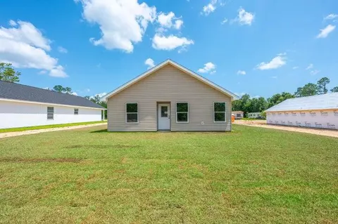 Exterior - 5428 Bayleaf Dr, Crestview, FL 32539 photo 4 of 4
